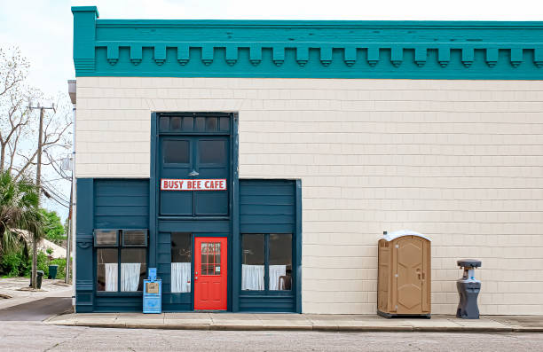 Best Luxury portable toilet rental  in Fountainebleau, FL